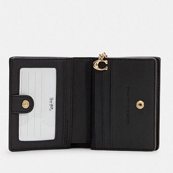 Special Limited Edition Coach X Peanuts Woodstock Snap Wallet. - Picture 2 of 5